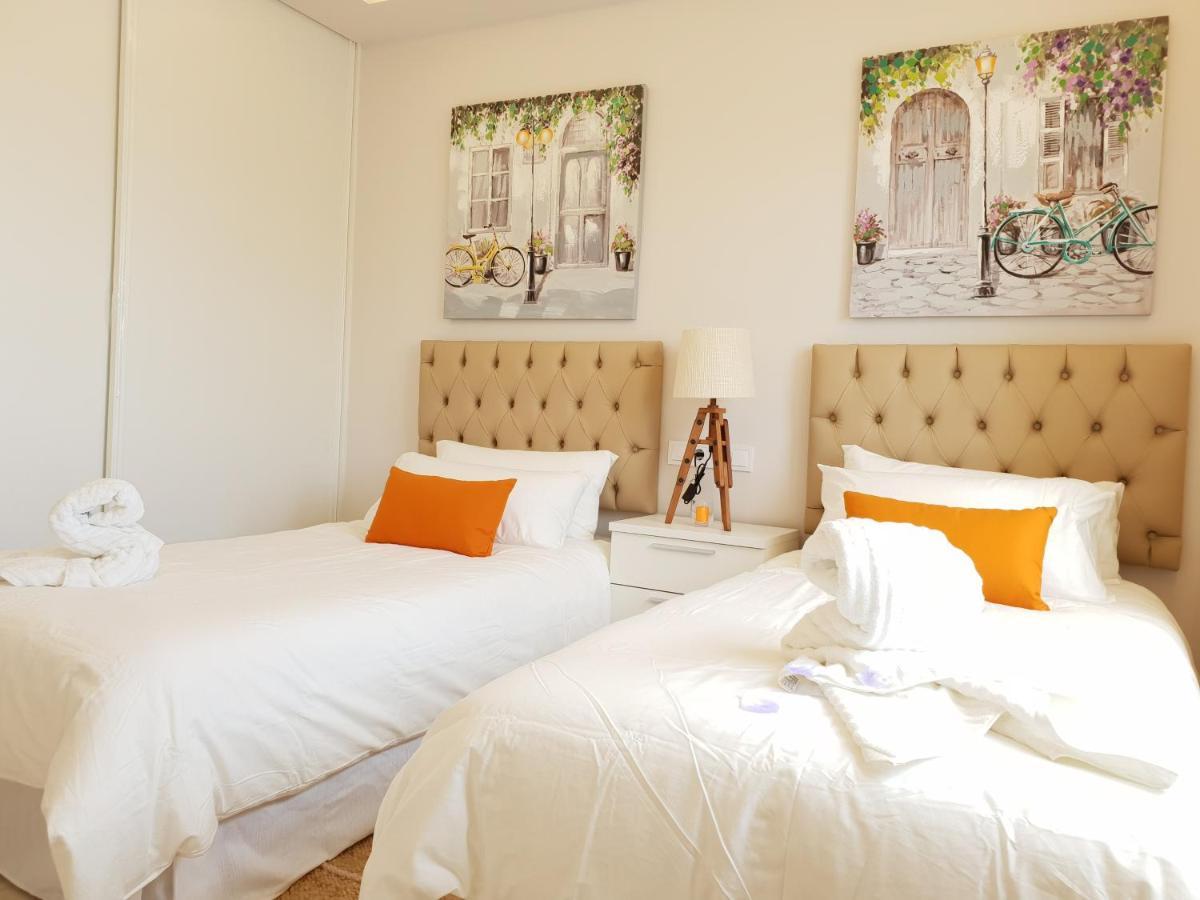 Fantastic Apartment In Front Of The Sea & Marina Estepona Exterior foto