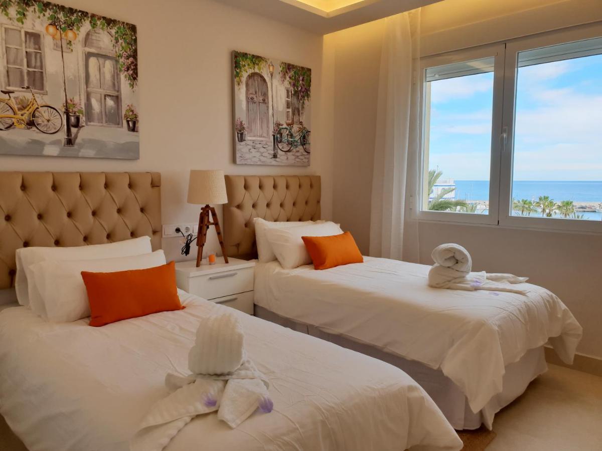 Fantastic Apartment In Front Of The Sea & Marina Estepona Exterior foto